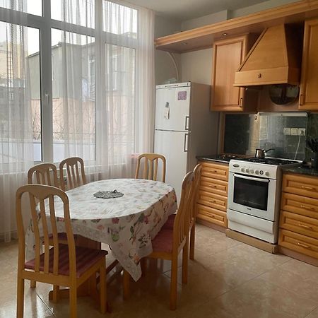 Bright And Modern 4Br Apartment - Center Of Jerevan Eksteriør bilde