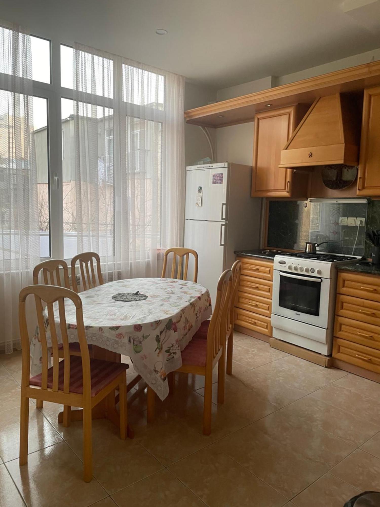 Bright And Modern 4Br Apartment - Center Of Jerevan Eksteriør bilde