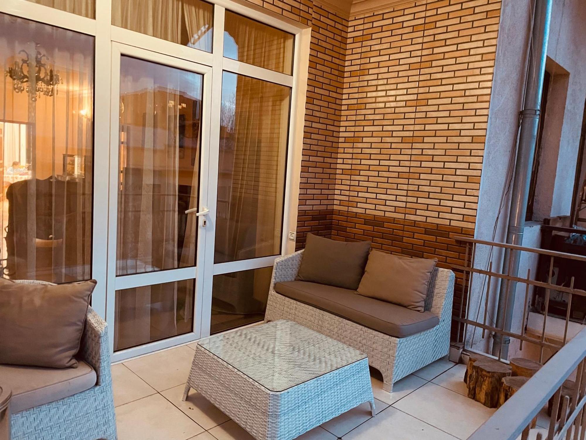 Bright And Modern 4Br Apartment - Center Of Jerevan Eksteriør bilde