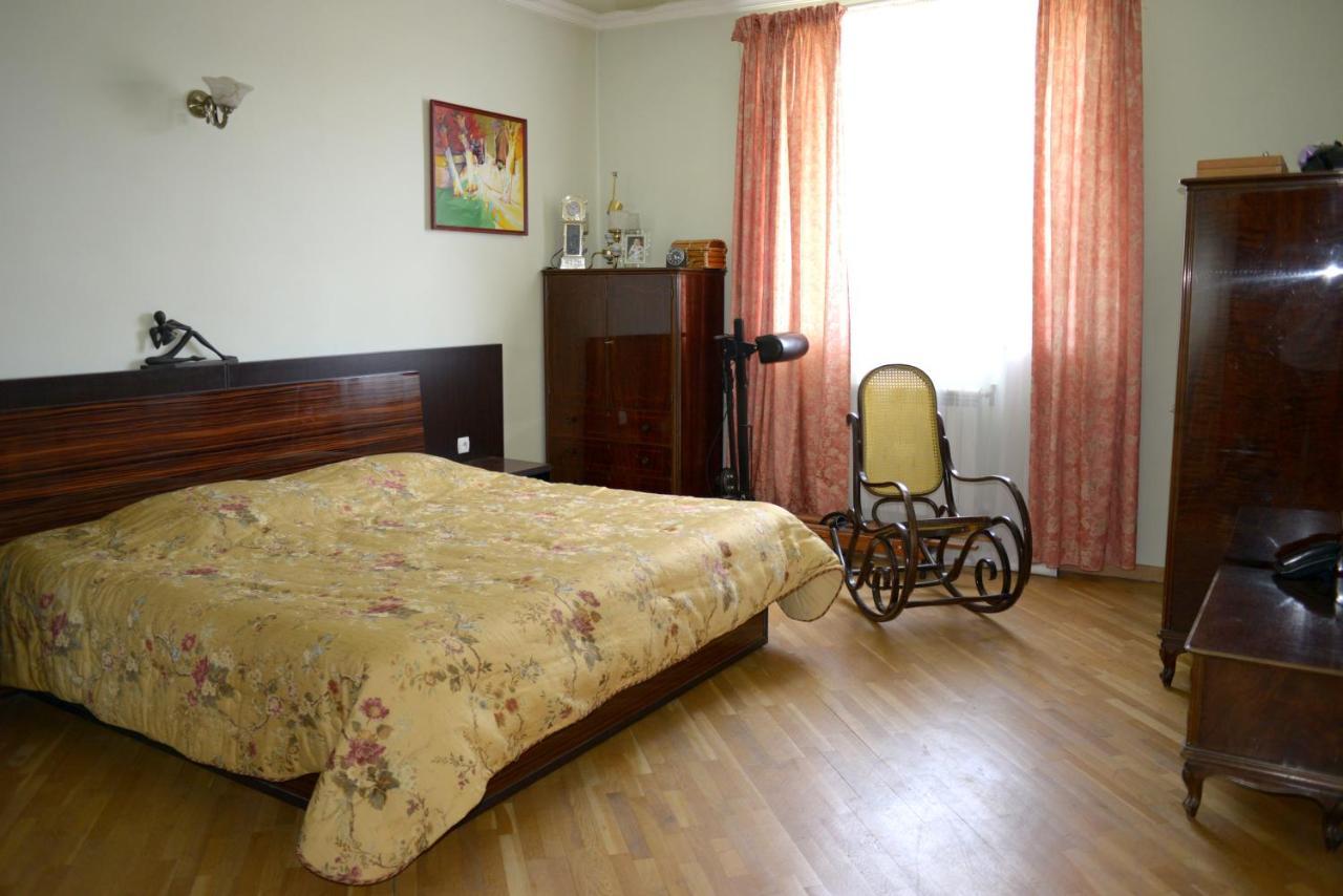 Bright And Modern 4Br Apartment - Center Of Jerevan Eksteriør bilde