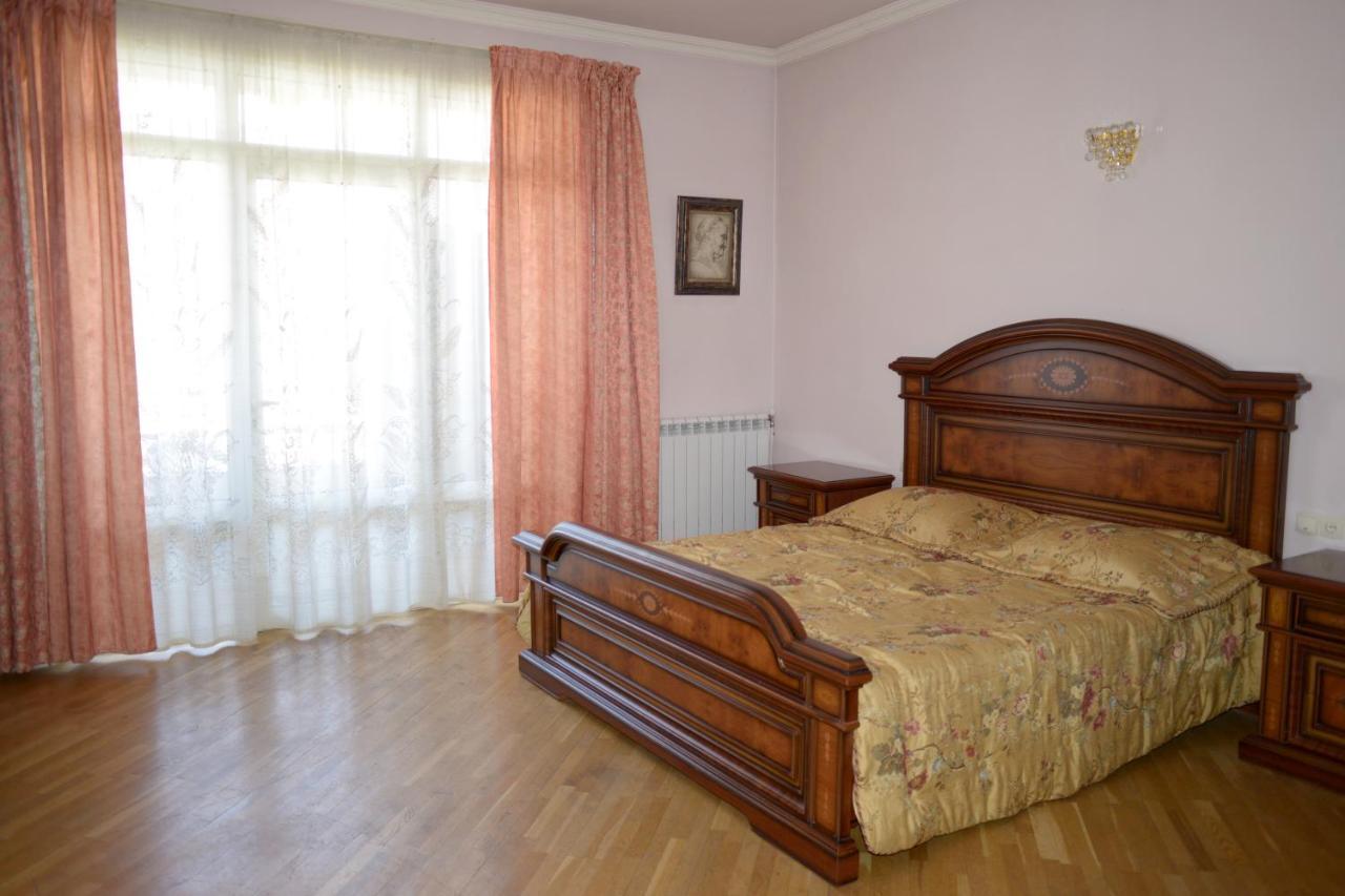 Bright And Modern 4Br Apartment - Center Of Jerevan Eksteriør bilde