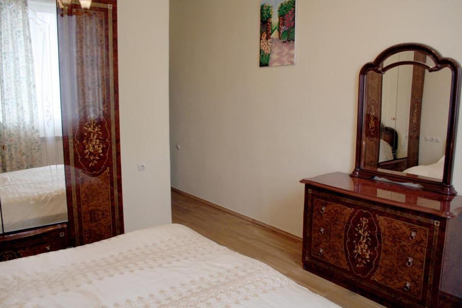 Bright And Modern 4Br Apartment - Center Of Jerevan Eksteriør bilde